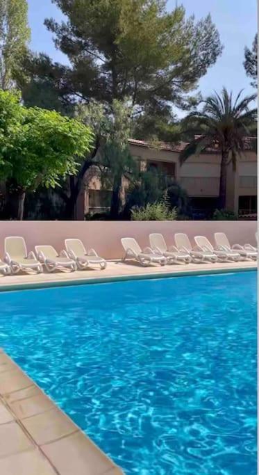 Appartement Piscine Tennis Acces Prive Plage Joia Sanary-sur-Mer Buitenkant foto